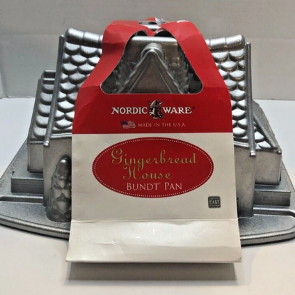 Nordic Ware Gingerbread House Bundt Pan